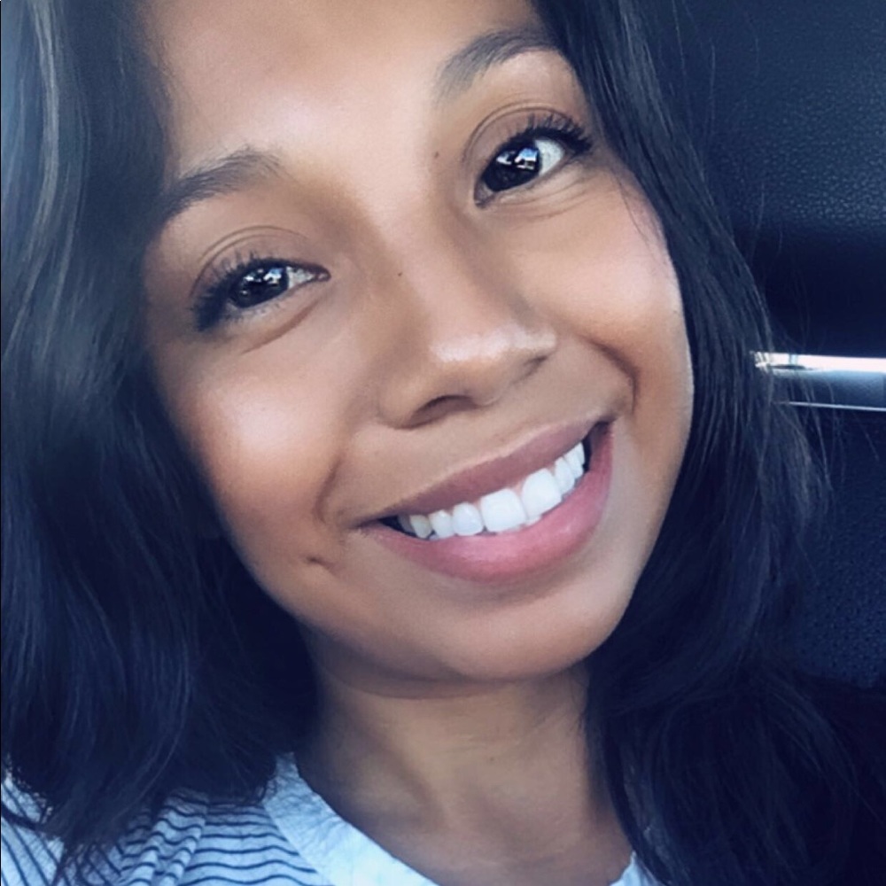 Meet your Posher, Emely